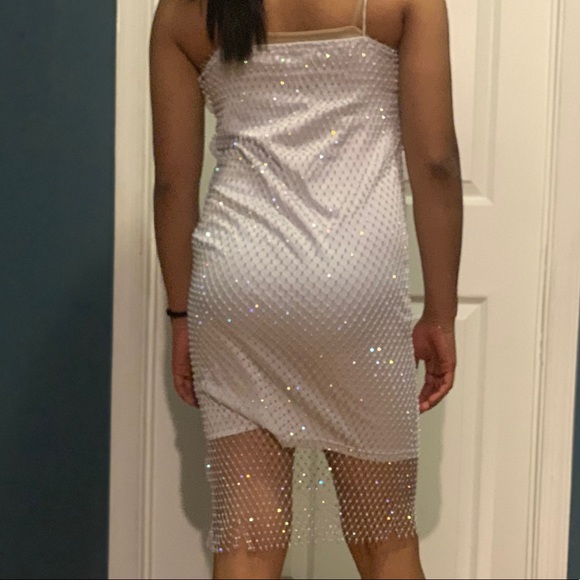 SPARKLY WHITE DRESS SIZE M - Picture 5 of 7